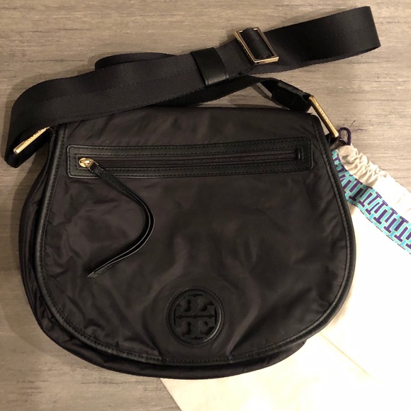 tory burch nylon messenger bag